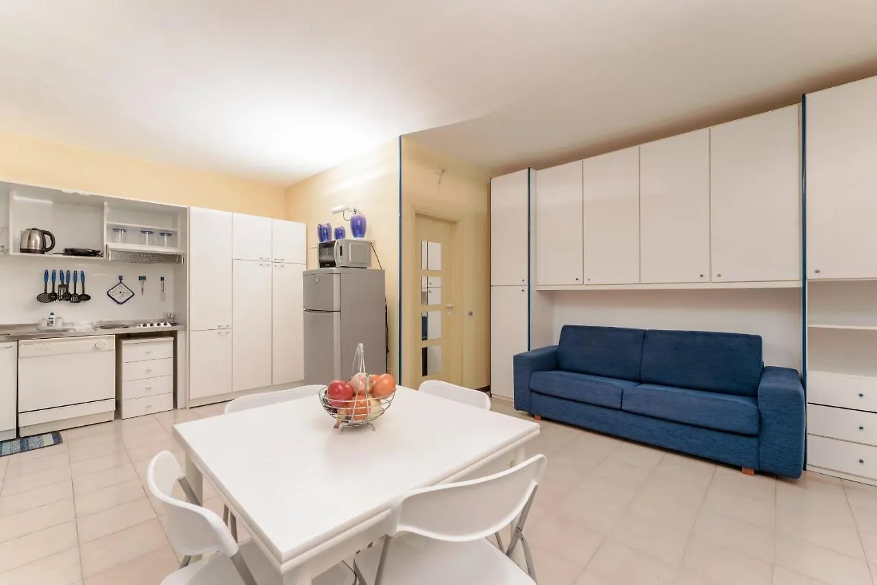 Casa Lugana 10 - Monolocale Con Piscina Direttamente A Lago Apartment Sirmione Italy