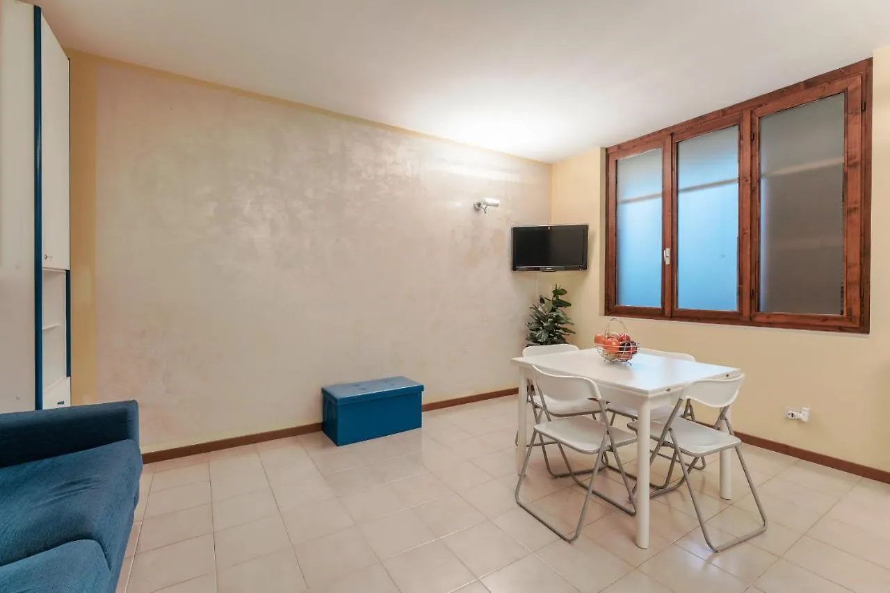 Casa Lugana 10 - Monolocale Con Piscina Direttamente A Lago Apartment Sirmione 0*,