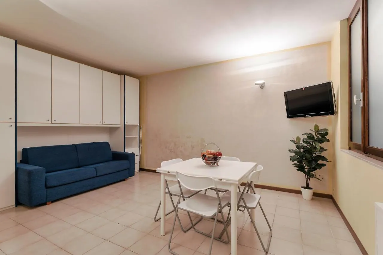 Casa Lugana 10 - Monolocale Con Piscina Direttamente A Lago Apartment Sirmione